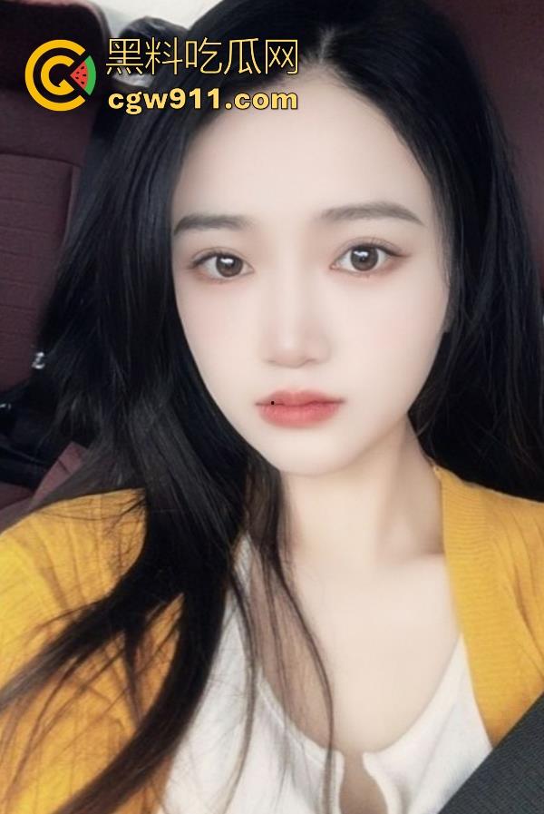 积目约出来的四川骚货【徐蕾】极品骚货,身材火辣,丝足交口交吞精,道具插逼猛操骚穴,淫荡得让人血脉喷张!-1