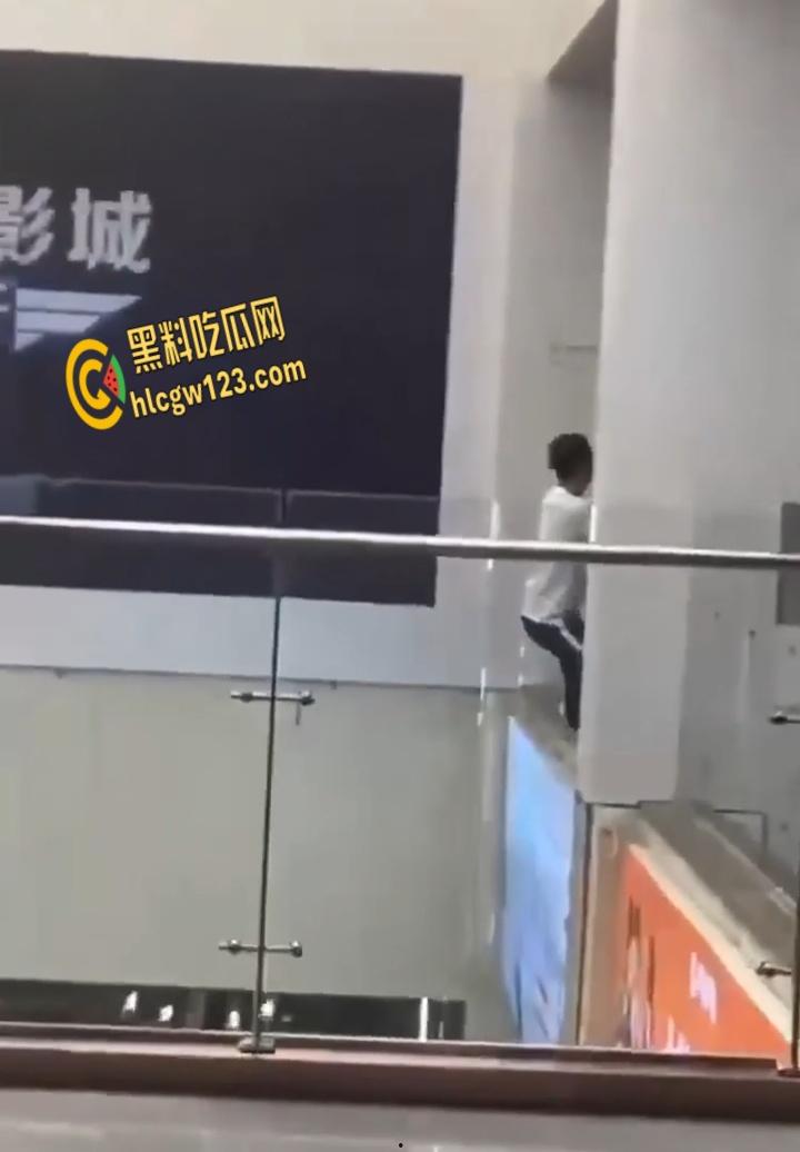 邯郸三中学生考550分,母亲不兑现承诺还动手,悲剧跳楼引发热议 !-5