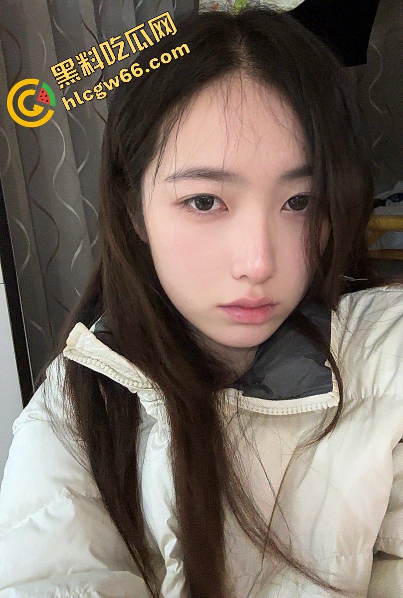 舔六千块只换来一个我睡前想你，上海仙女榨干门槛哥，撩到上头被吊半年，送完六千连逼毛都没见着！-3