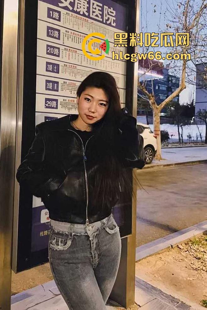 河北邯郸少妇【李美雪】出轨 从矜持少妇到偷情母狗 被炮友彻底激发隐藏的M属性-2