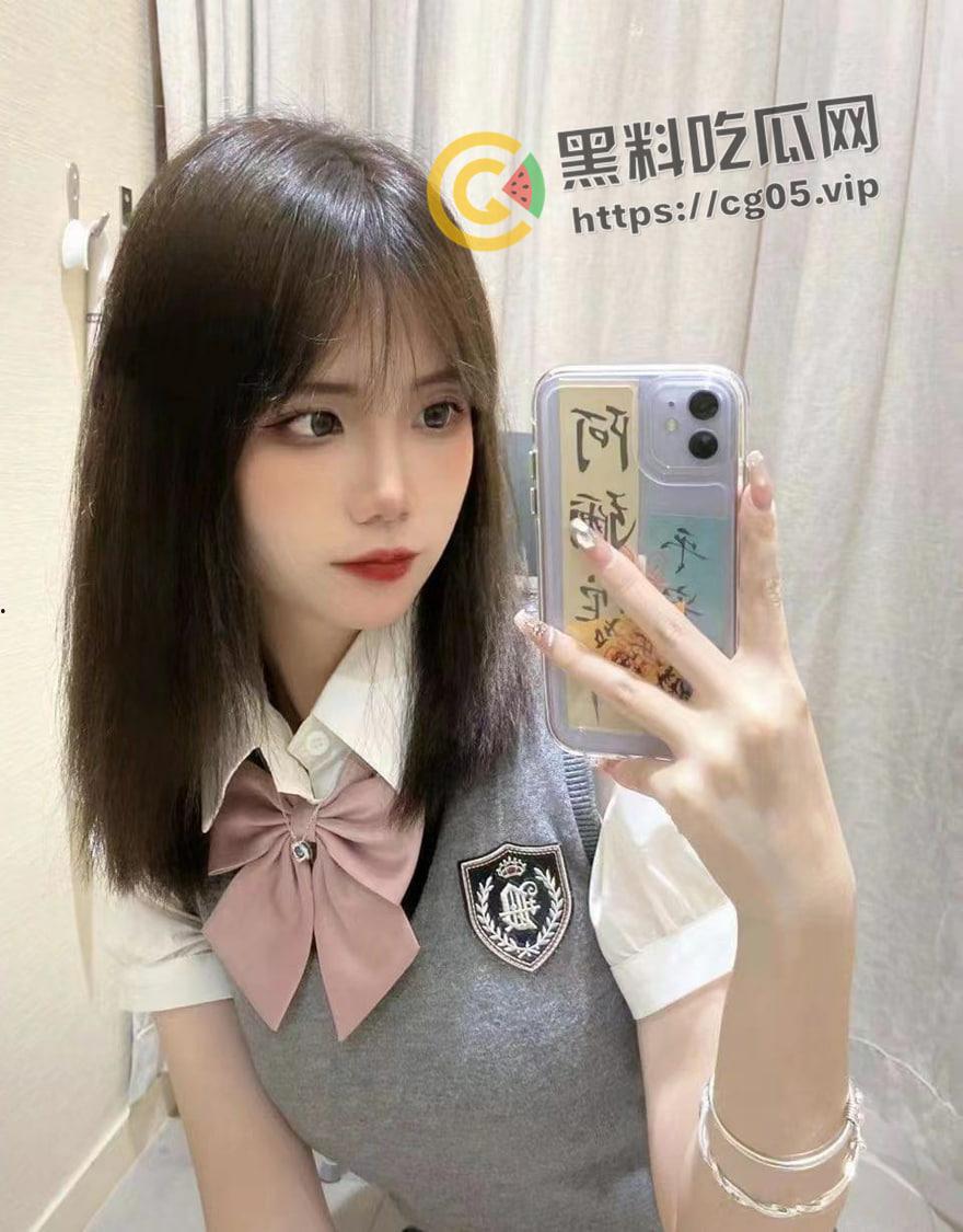 长沙商会会场妹子 【刘怡然】一点花言巧语就被拿下 两天就开房 乳交颜射 妹子也是会玩的啊-2