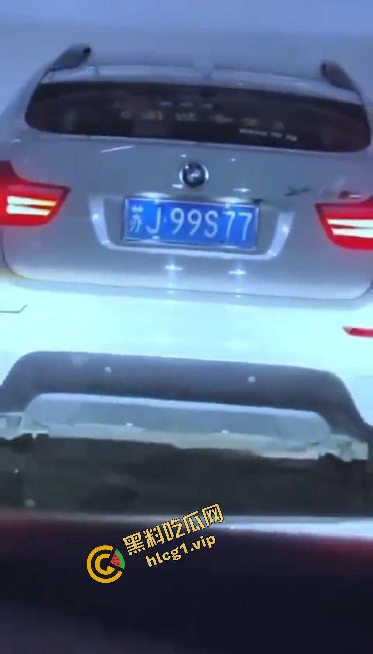 地下车库之 宝马激情车震！后妈裙美女上位 榨干的节奏！闺蜜刺激偷拍解说！-1