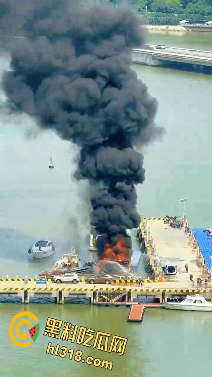 重大事件 ! 二十七号下午两点,广东珠海香洲公务码头,听闻租船利益冲突,不料船只意外着火,愿一切均安 !-6
