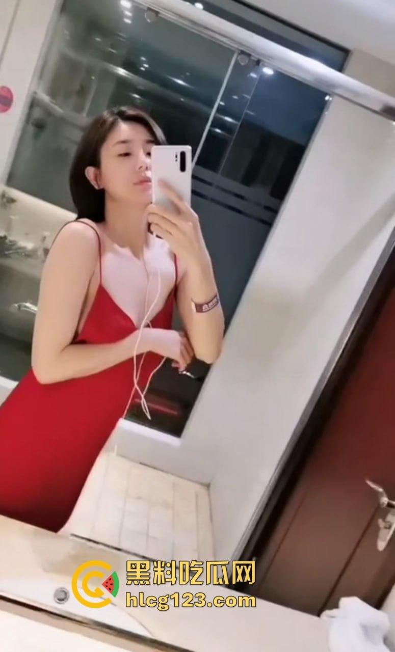 独家报料 录音门又填“新菜”!三只羊【勇哥】为勾搭卢文庆 自拍露点视频遭曝光-7