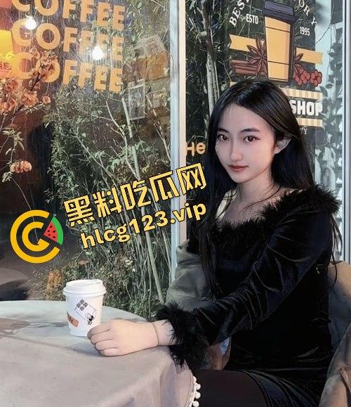 抖音网红学生妹【孙雪姚】裸聊视频曝光！性感身材曲线毕露，白嫩肌肤撩动人心！-12