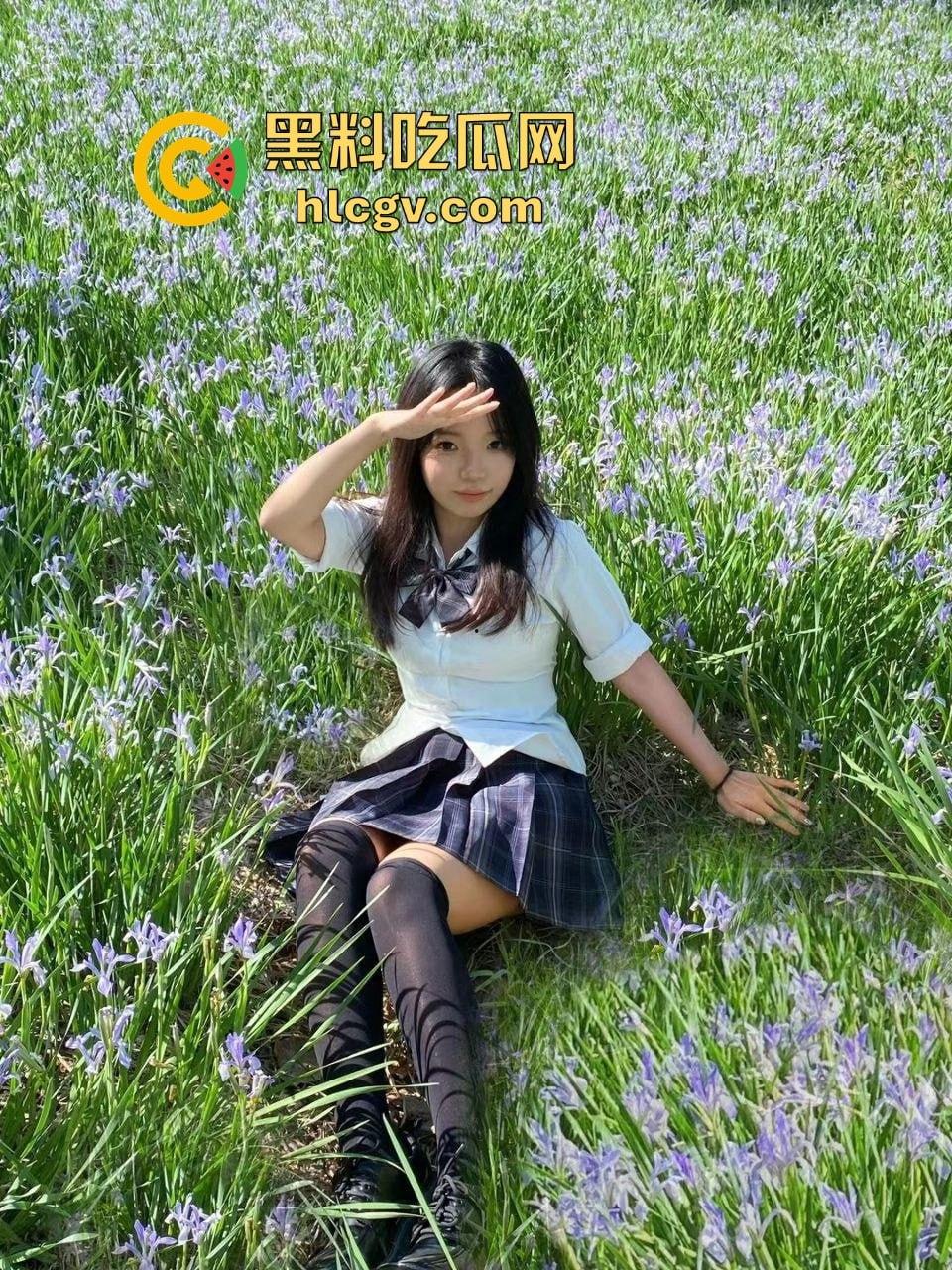 武大高颜值清纯少女【依依】被金主调教成母狗！全国各地旅游打卡露出，逼过流水雁过无声！-6