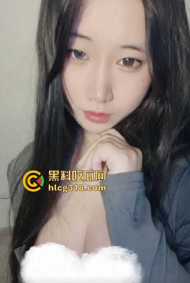 抖音4.5万粉网红【卡比喵】土豪定制福利流出,极品身材反差御姐,核弹巨乳掰穴自慰!-3