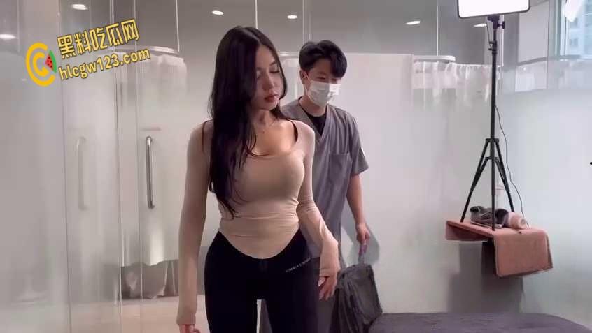 近距离亲密接触极品辣妹!火辣SPA全过程揭秘,专业男技师手把手教你撩拨技巧!-1