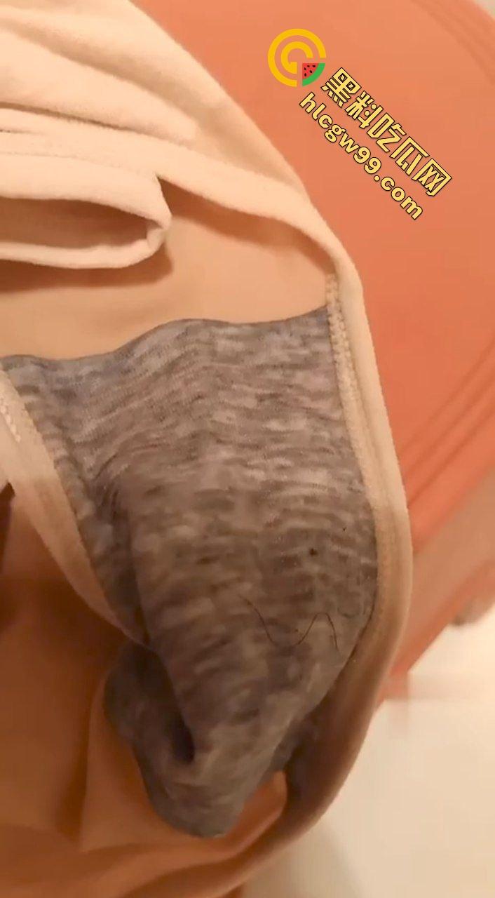 痴男社交软件网聊大学妹『马悦琦』网调成专属母狗各种污言秽语,语音抠逼湿了内裤!独家曝光流出!-4