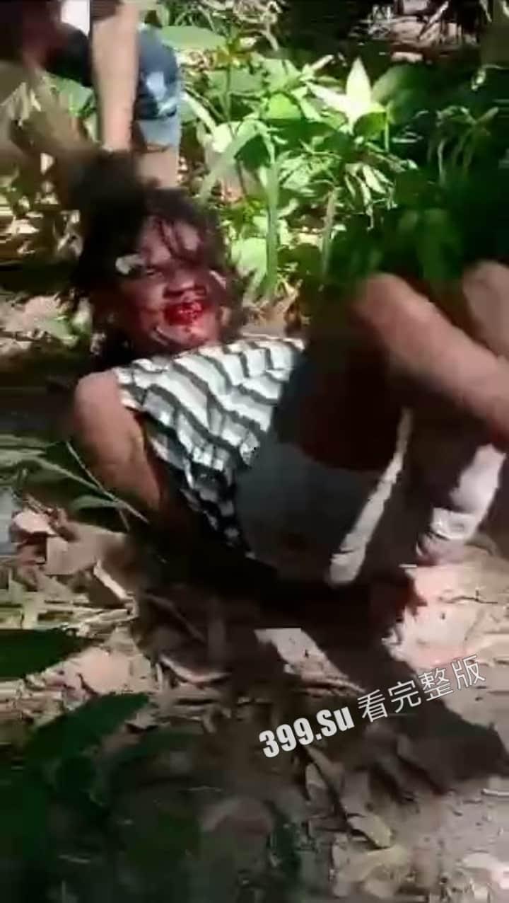 慎点！私刑篇   看完感觉法律有时候真的保护了坏人  看看第三世界的是怎么惩罚罪人的吧-1