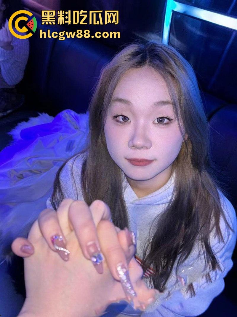 上海酒吧捡漏变噩梦!白丝学生妹李丹竟是生化母体,在校女大卖骚养生,炮王们怕是要躺平等通知了!-11