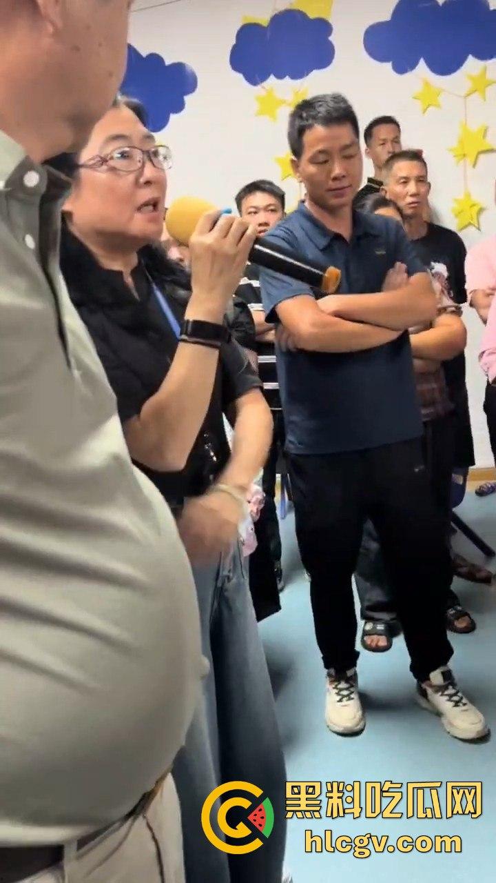 东莞虎门雅达幼儿园老板卷钱跑路！几百名孩子无书可读，教育局踢皮球不作为引家长怒火！-7