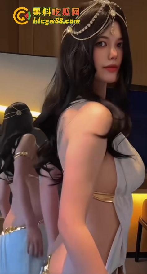 24万粉丝舔的抖音女神『A韩小优baby』现实里是P图怪,床上被操翻白眼,明码标价给钱就能约!-12