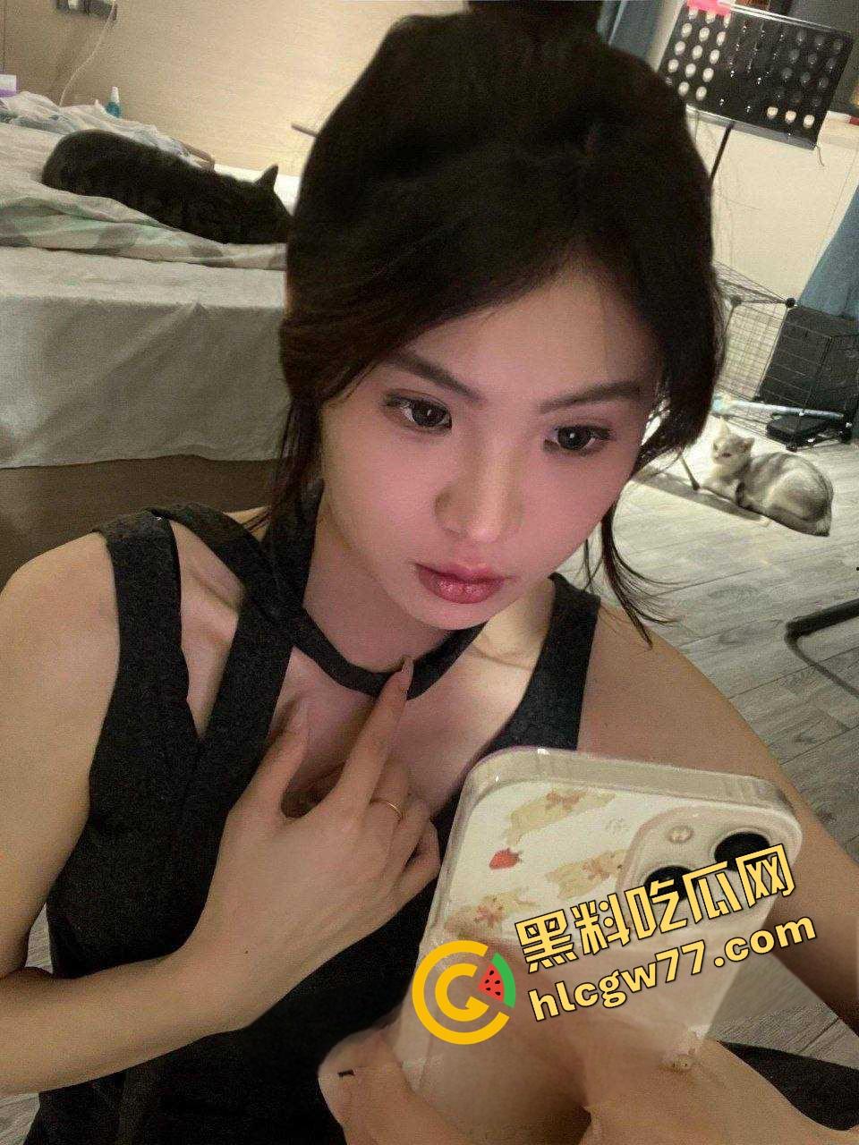 山东21岁反差前女友【曾雨悦】表面清纯乖巧，床上却抢着口交舔棒，女上骑乘自己爽到腿软！-6