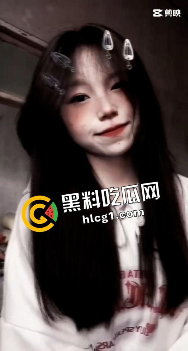 瓜友投稿！四川成都西北中学高三【李忠梅】渣女海王欺骗感情  风骚漏奶勾引 多平台账号实锤曝光-2