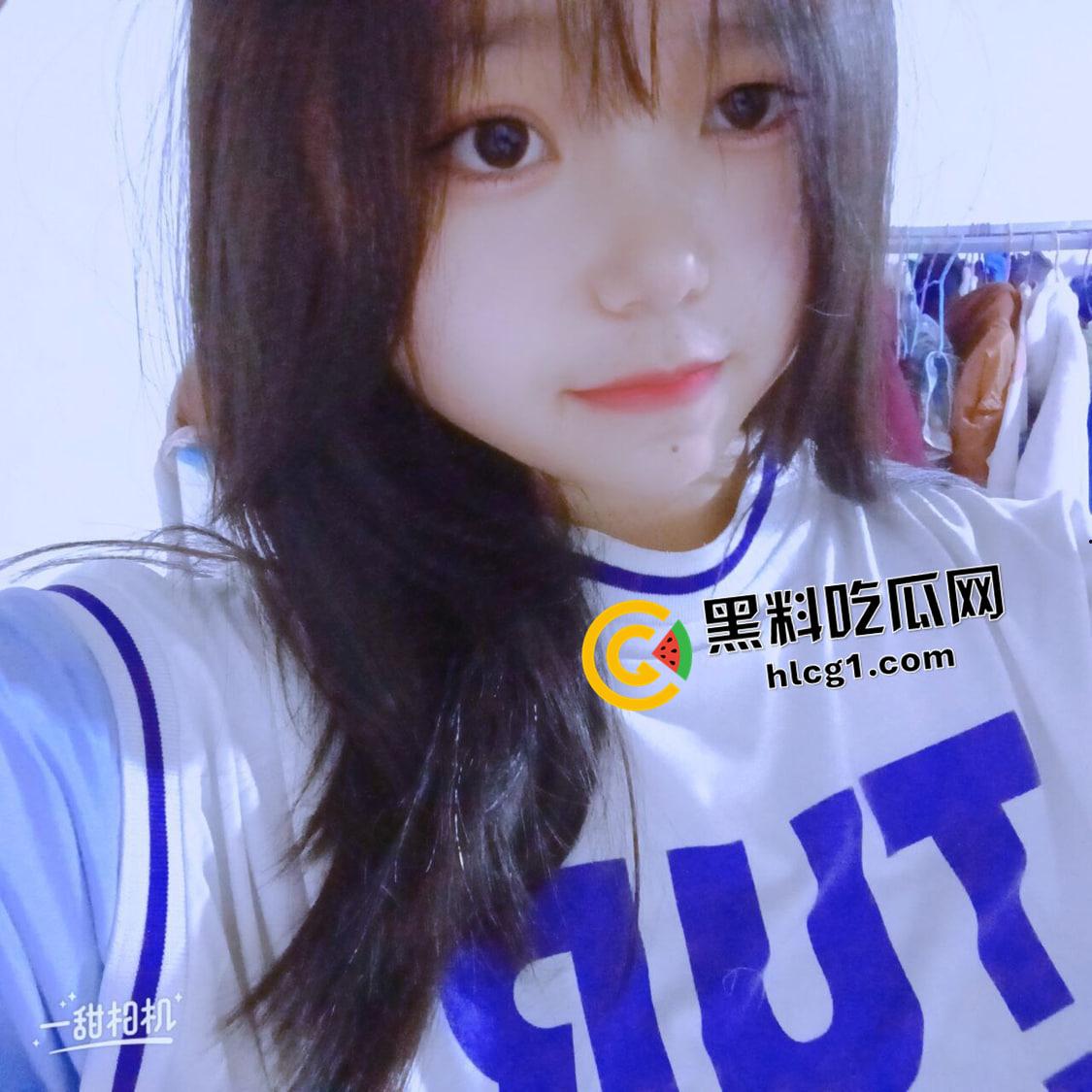 瓜友投稿！四川成都西北中学高三【李忠梅】渣女海王欺骗感情  风骚漏奶勾引 多平台账号实锤曝光-5