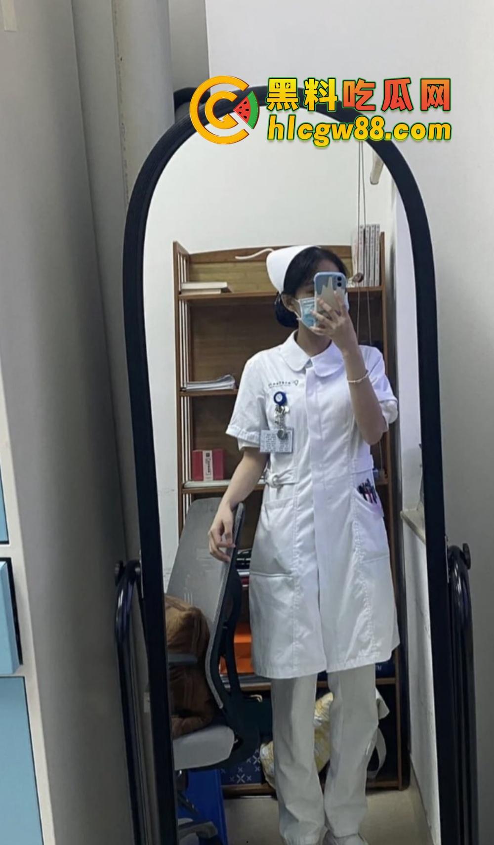 深圳卫校高颜值护士『蓝珊珊』兼职外围流出，美乳大屁股成炮架子，被金主后入爽成小马达！-3