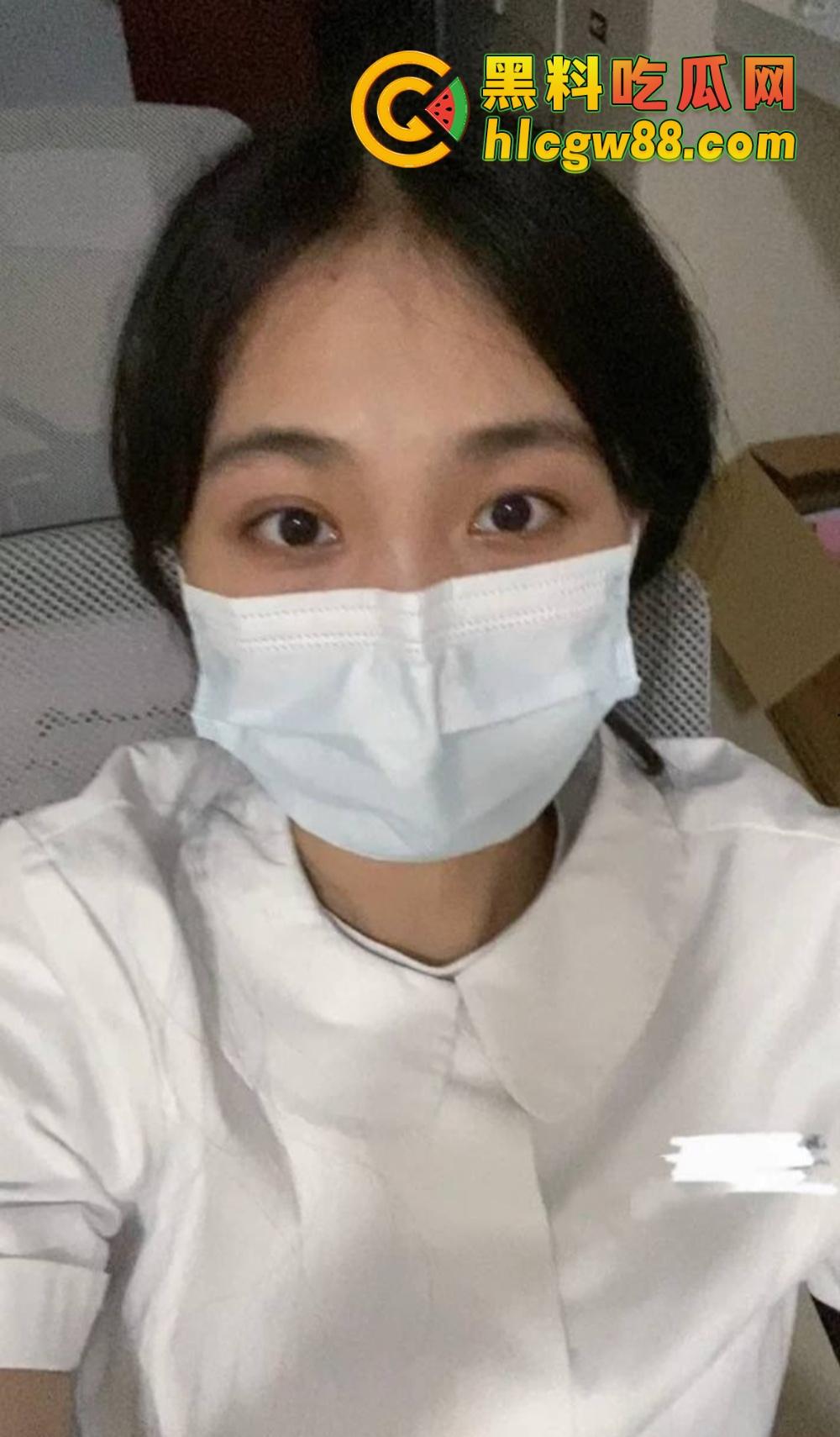 深圳卫校高颜值护士『蓝珊珊』兼职外围流出，美乳大屁股成炮架子，被金主后入爽成小马达！-9