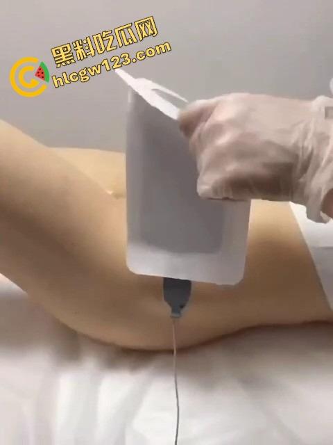 白虎不是天生的，是拔出来的，人工白虎养骗局曝光逼毛一根根扯，看得人蛋蛋一紧！-7