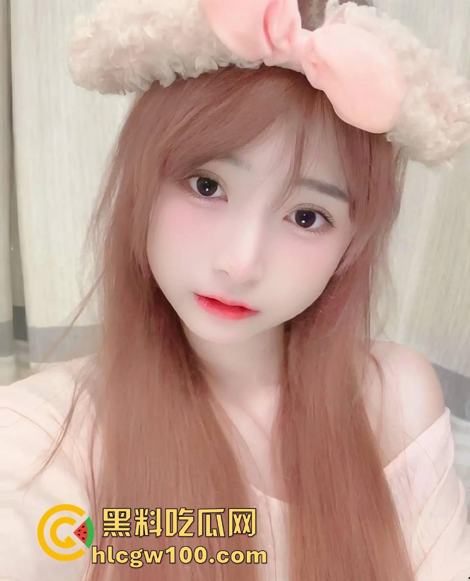 抖音萝莉网红【玥玥酱】收费视频流出！性感萝莉大胆露穴自慰，挑逗姿势骚到极致！-5