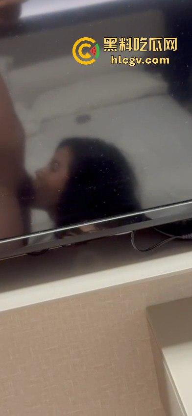 酒店前台实习妹子【王涵敏】被约炮！酒吧喝酒后无套爆操，先来一发丝袜足交！-6