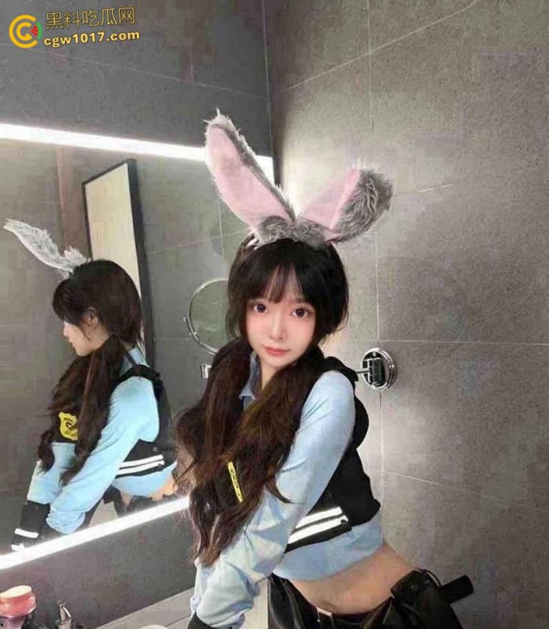 云南师范大学体育生【赵明理】，肌肉猛男与女友出租屋自拍做爱，巨乳翘臀无套抽插，把女友干的骚话连连 ！-1