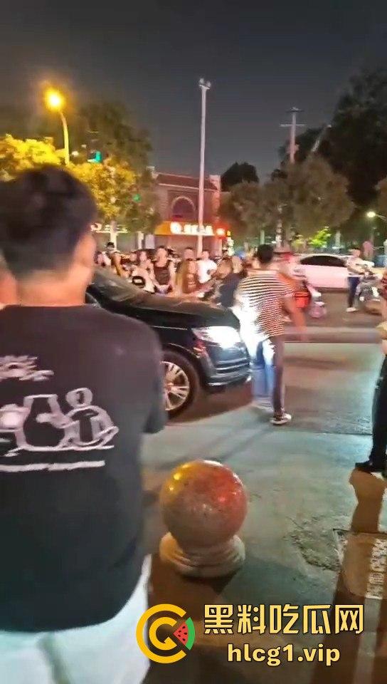 捉奸变反被捉！19岁妹子石家庄大街哭崩，十年小三梦破碎一地！-3