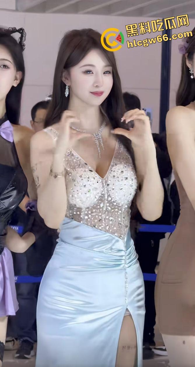 车模『陈77』苏州参展被改装圈大佬带走猛蹬一夜，身材顶得离谱，腿太长了操起来都得站着！-13