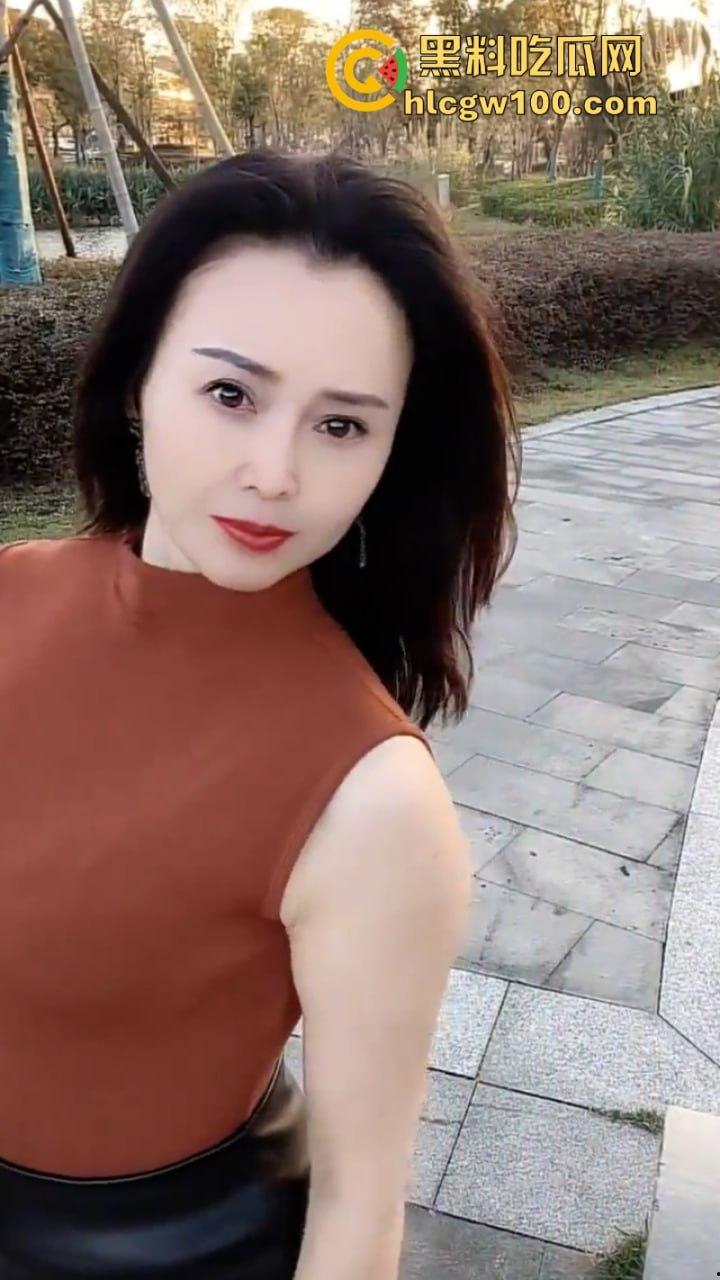 极品风韵少妇熟女【达琳】出轨门 抖音15万粉网红人妻瞒着富婆老公偷吃 对象竟是A8大佬-3